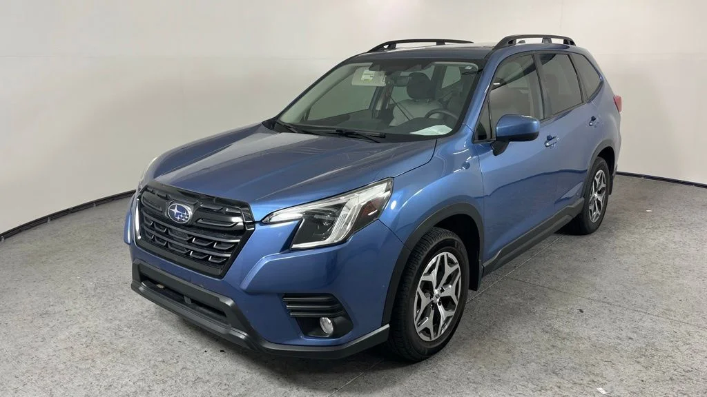2023 Subaru Forester Premium's photo