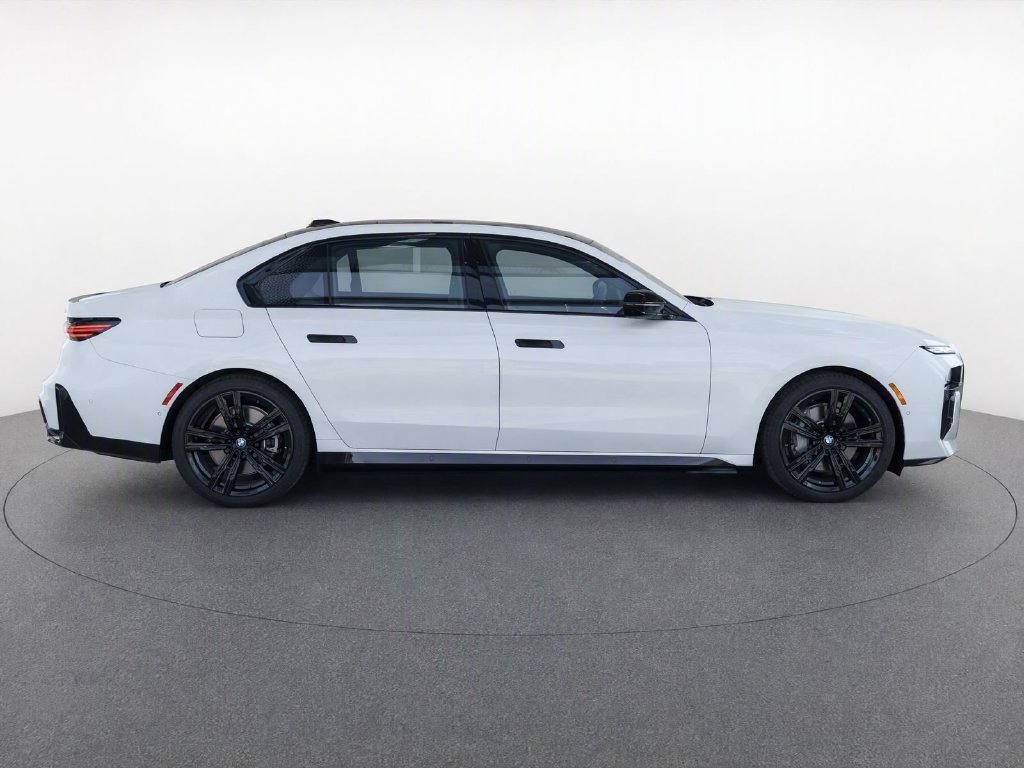 New 2027 Mineral White Metallic BMW  image 7