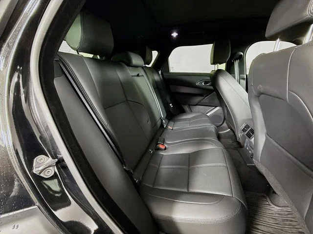 Used 2026 Black Land Rover Dynamic SE image 28