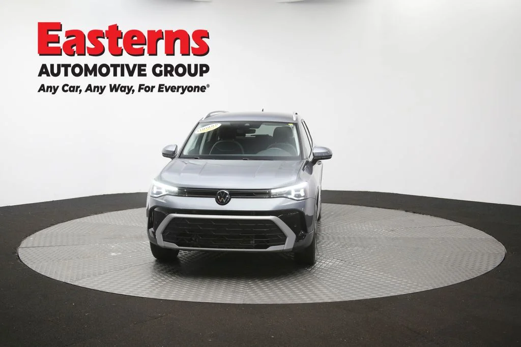 Used 2025 Gray Volkswagen 1.5T SE image 51
