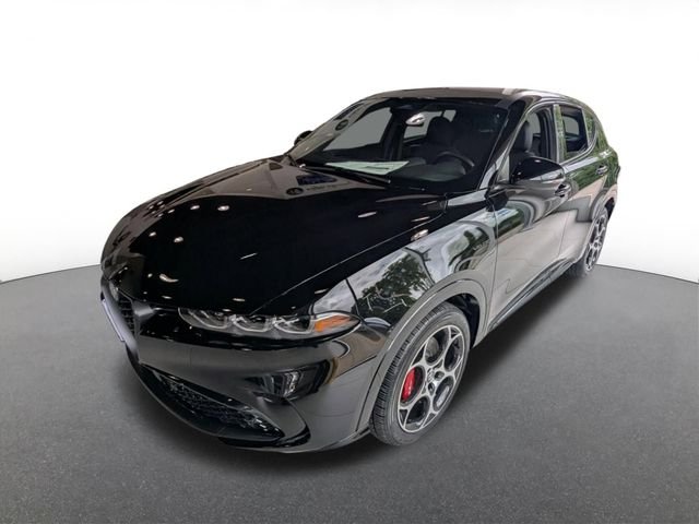 2025 Alfa Romeo Tonale Base