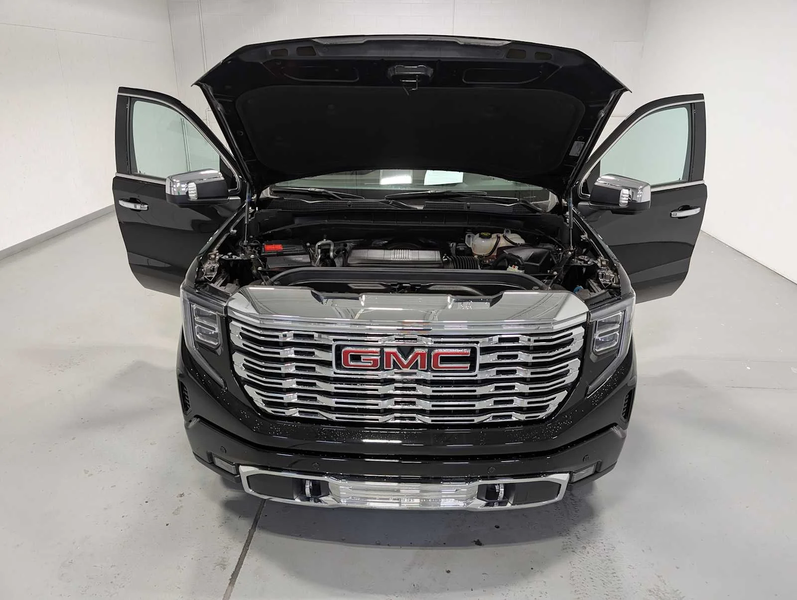 Used 2023 Onyx Black GMC Denali image 16