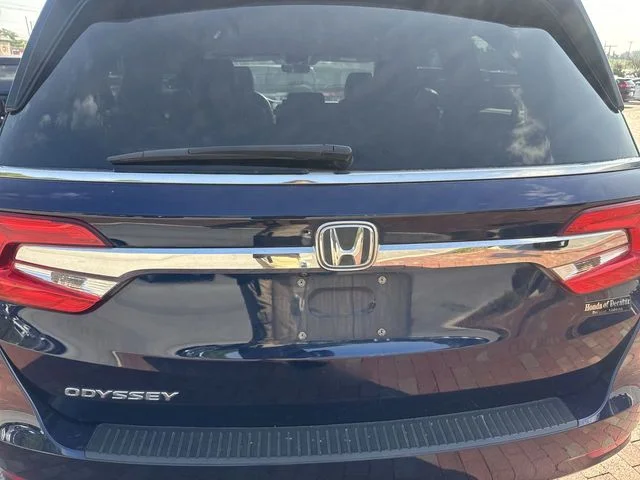 Used 2018 Blue Honda EX image 9