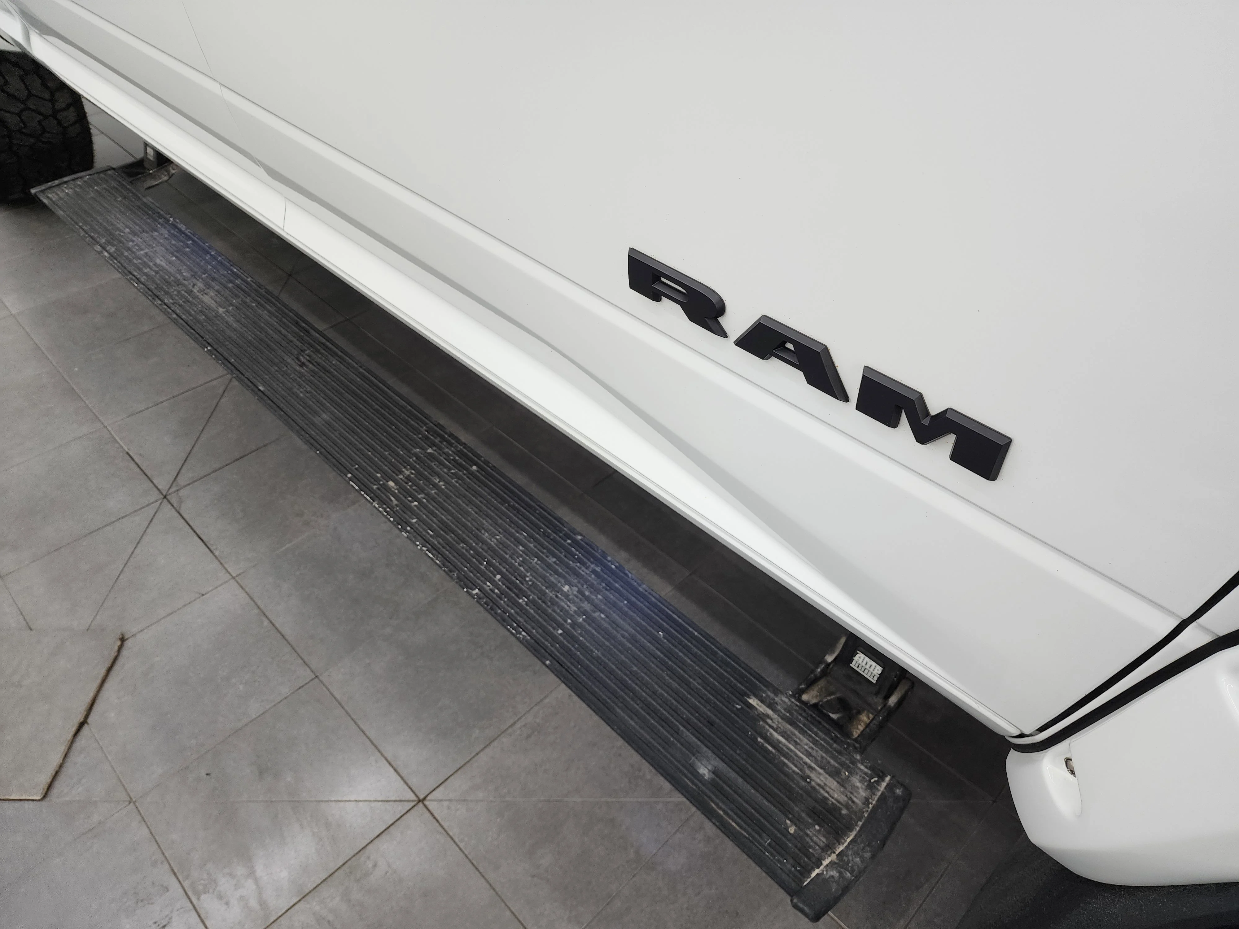 Used 2022 Bright White Clearcoat Ram Big Horn image 26