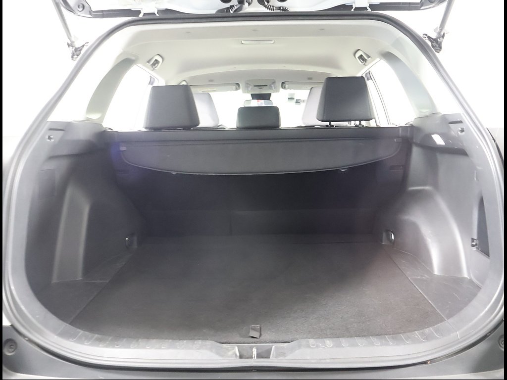 Used 2025 Ice Cap Toyota XLE image 16