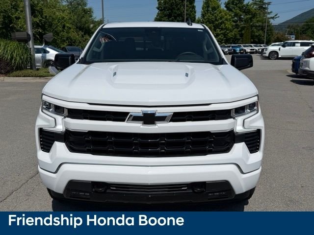 Used 2025 White Chevrolet RST image 2