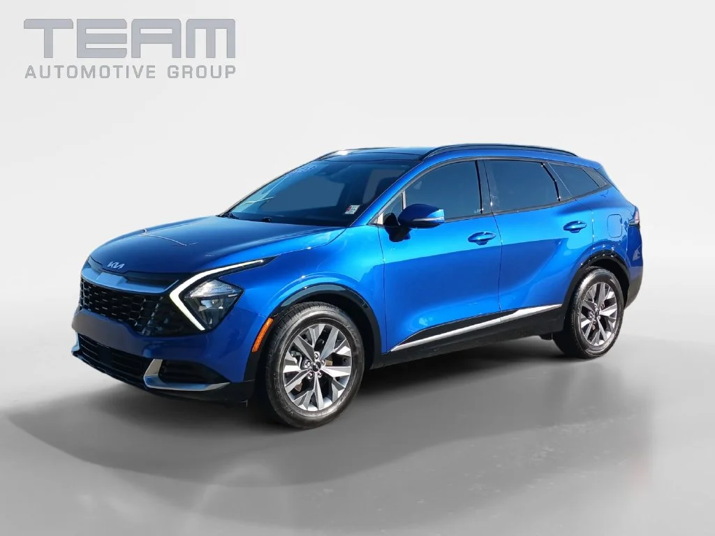 Used 2023 Blue Kia SX image 3