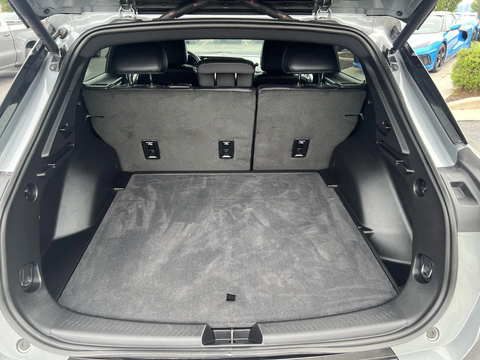 2025 Chevrolet Equinox EV LT - Photo 14