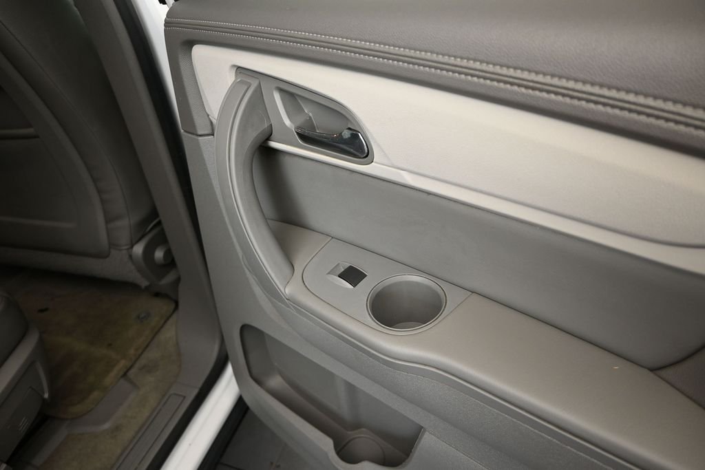 Used 2016 Beige Chevrolet LT image 21