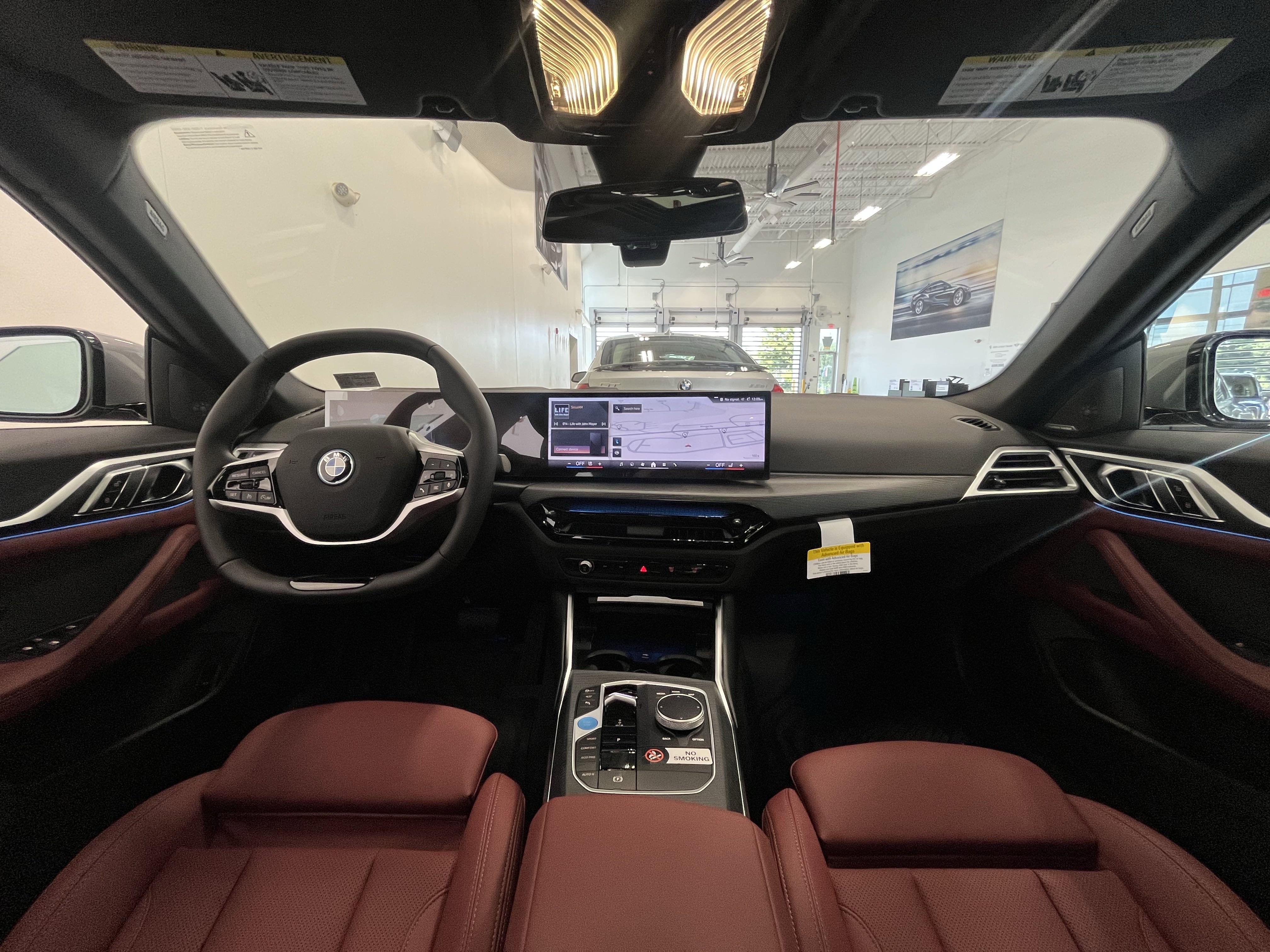 2025 BMW i4 40 - Photo 16