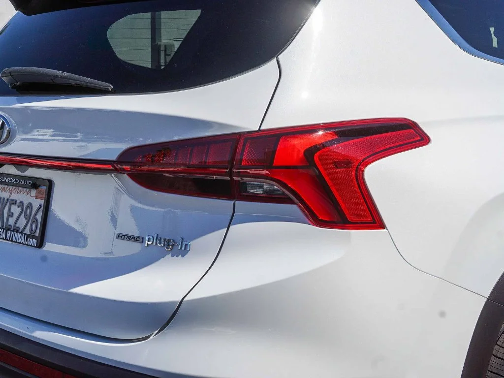 Used 2023 White Hyundai Limited image 7