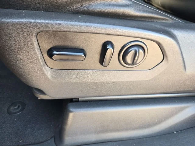 Used 2019 Black Chevrolet LT image 13