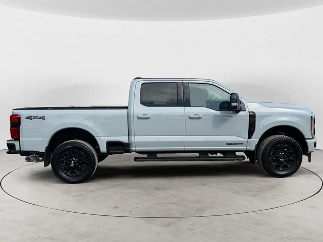 New 2026 Avalanche Ford XLT image 4