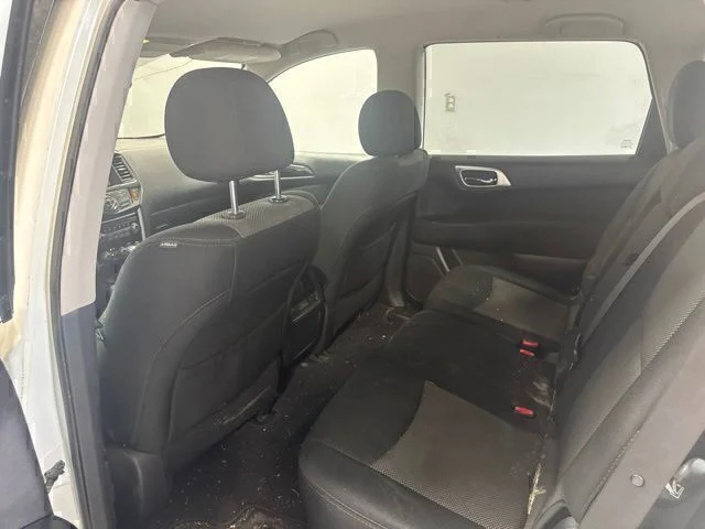 Used 2017 White Nissan SV image 17