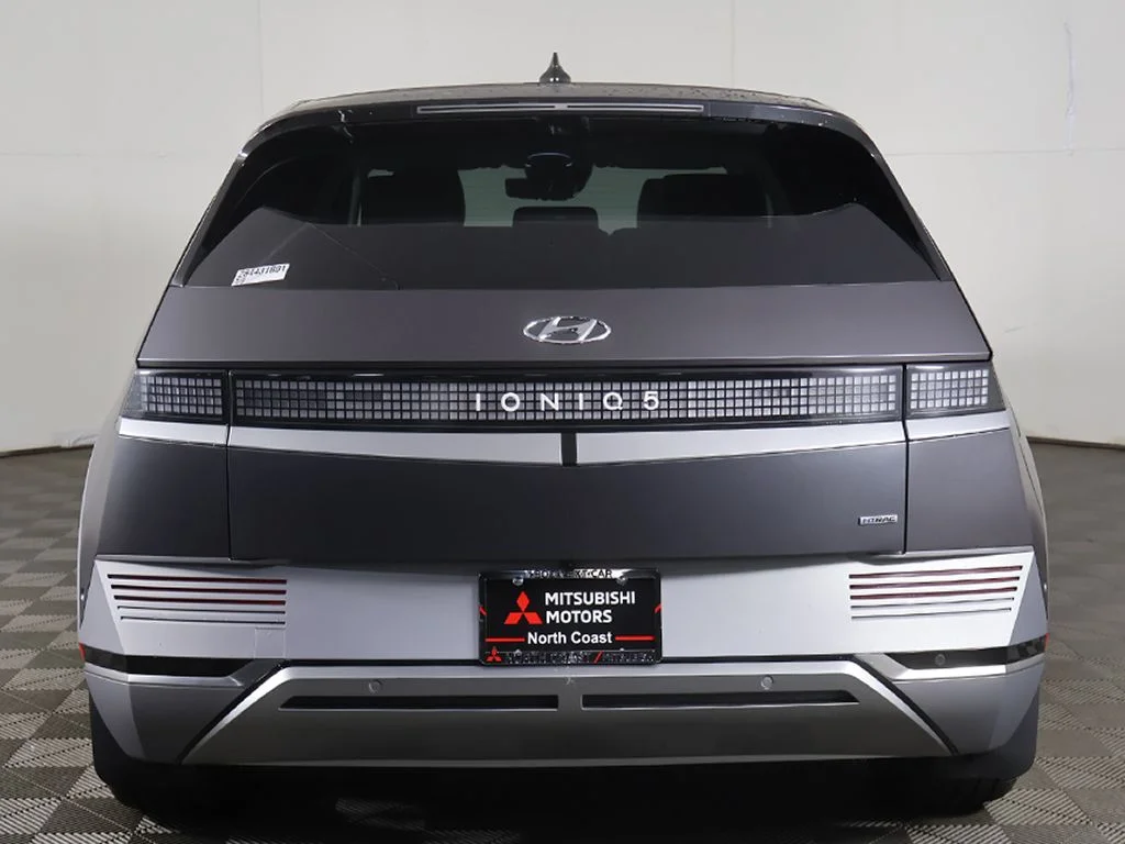 Used 2024 Gray Hyundai Limited image 16