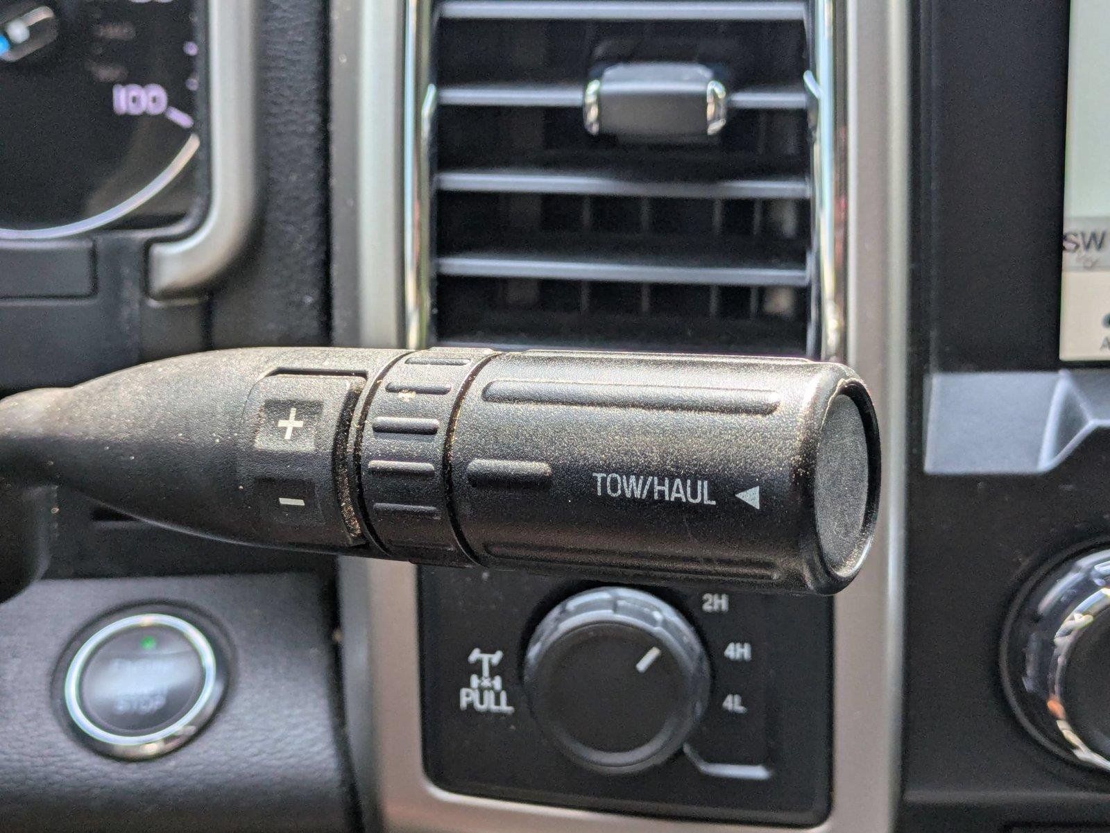 Used 2018 Magnetic Metallic Ford LARIAT image 24