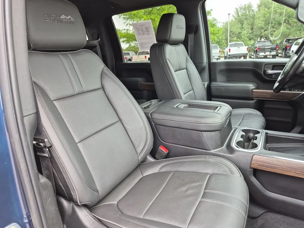 Used 2020 Blue Chevrolet High Country image 37