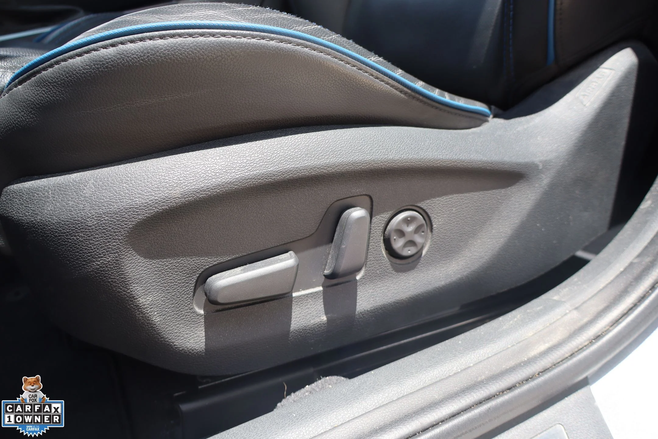 Used 2018 Gray Hyundai Limited image 14