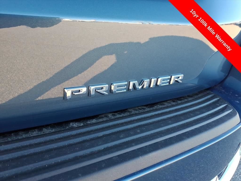 2026 Chevrolet Suburban Premier - Photo 10