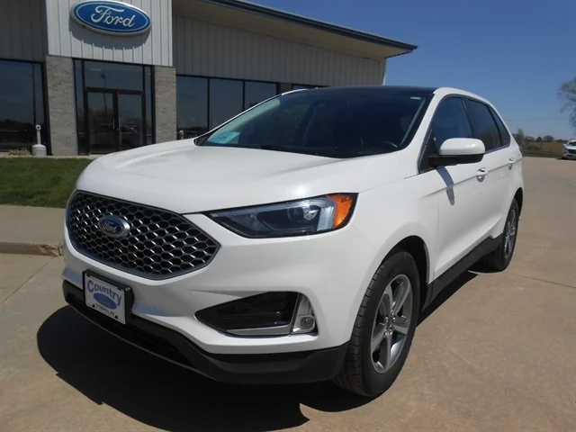 2023 Ford Edge SEL AWD's photo