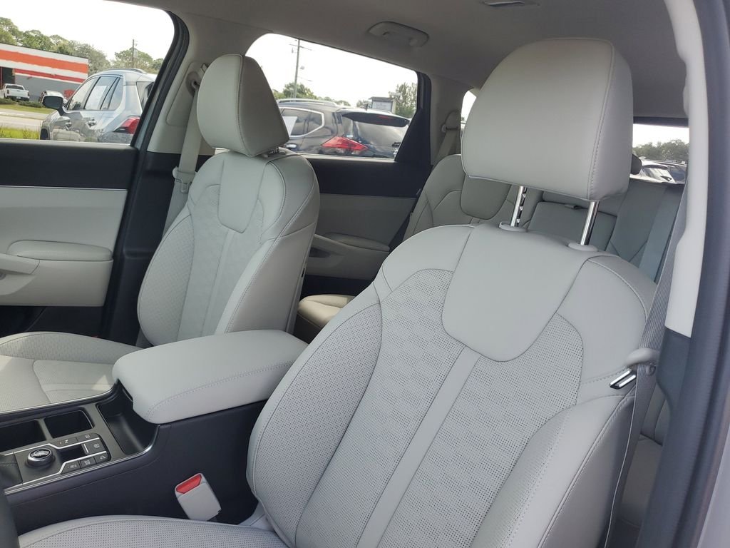 New 2026 Gray Kia S image 26