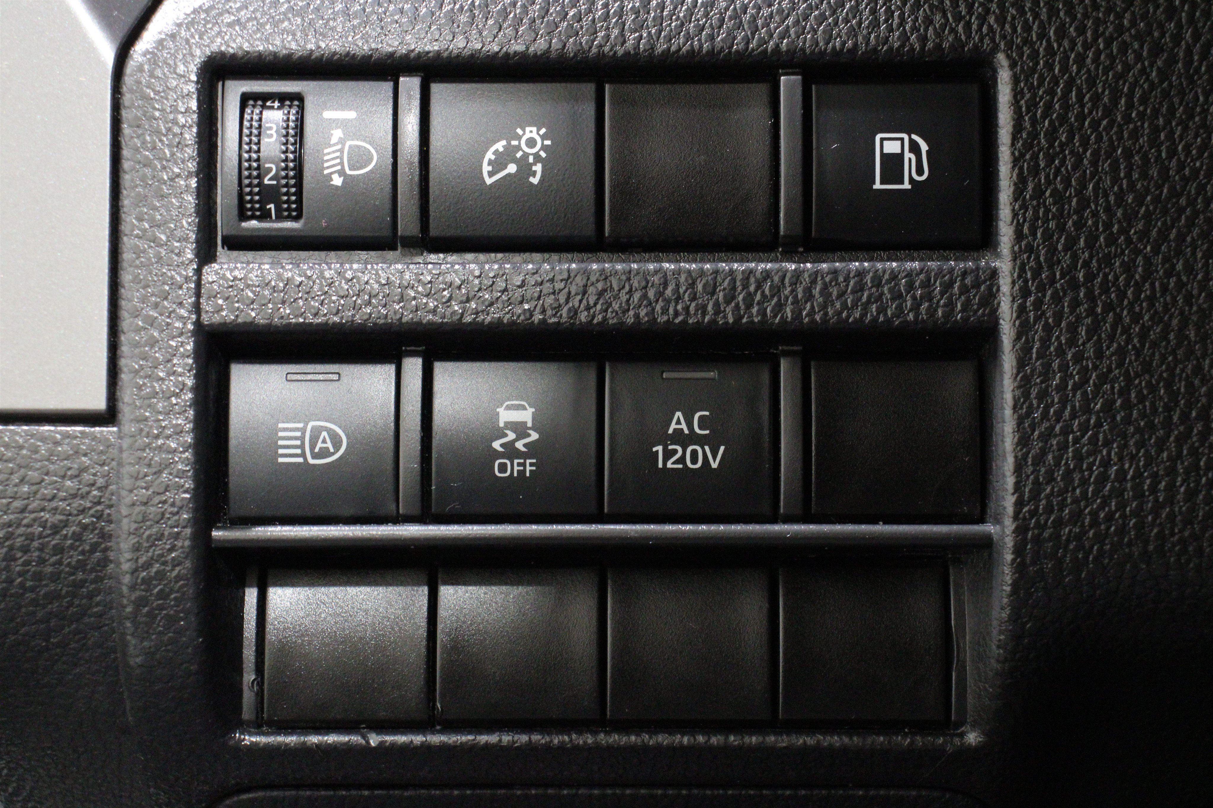 2025 Toyota Tacoma TRD Off Road - Photo 9