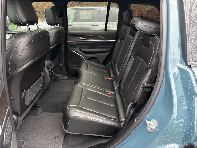 New 2026 Steel Blue Exterior Paint Jeep Limited image 13