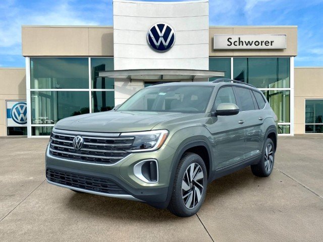 New 2026 Avocado Green Pearl Volkswagen SE w/Technology 4M image 2