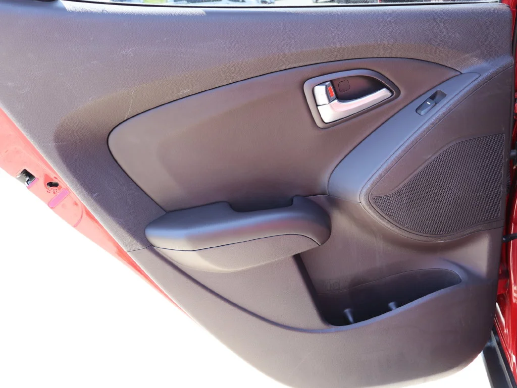 Used 2013 Garnet Red Hyundai GLS image 15