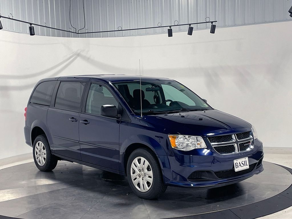 Used 2017 Blue Dodge SE image 37