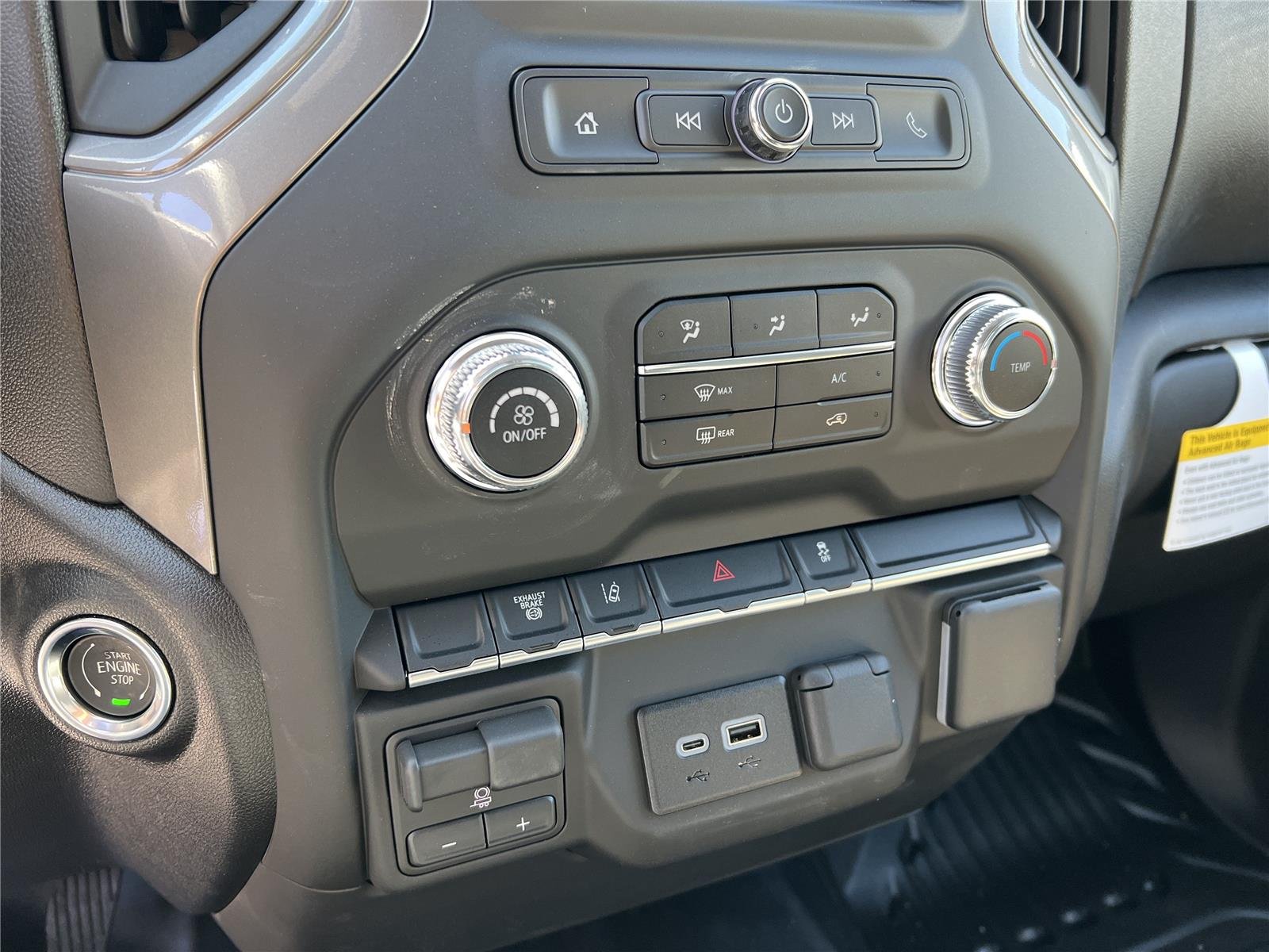 2026 GMC Sierra 3500 Chassis Cab Pro - Photo 24