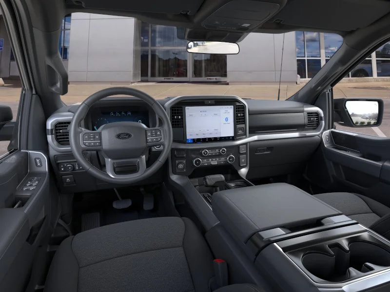 New 2026 Oxford White Ford XLT image 9