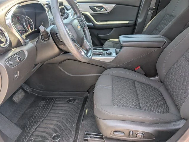 Used 2021 Summit White Chevrolet LT image 15