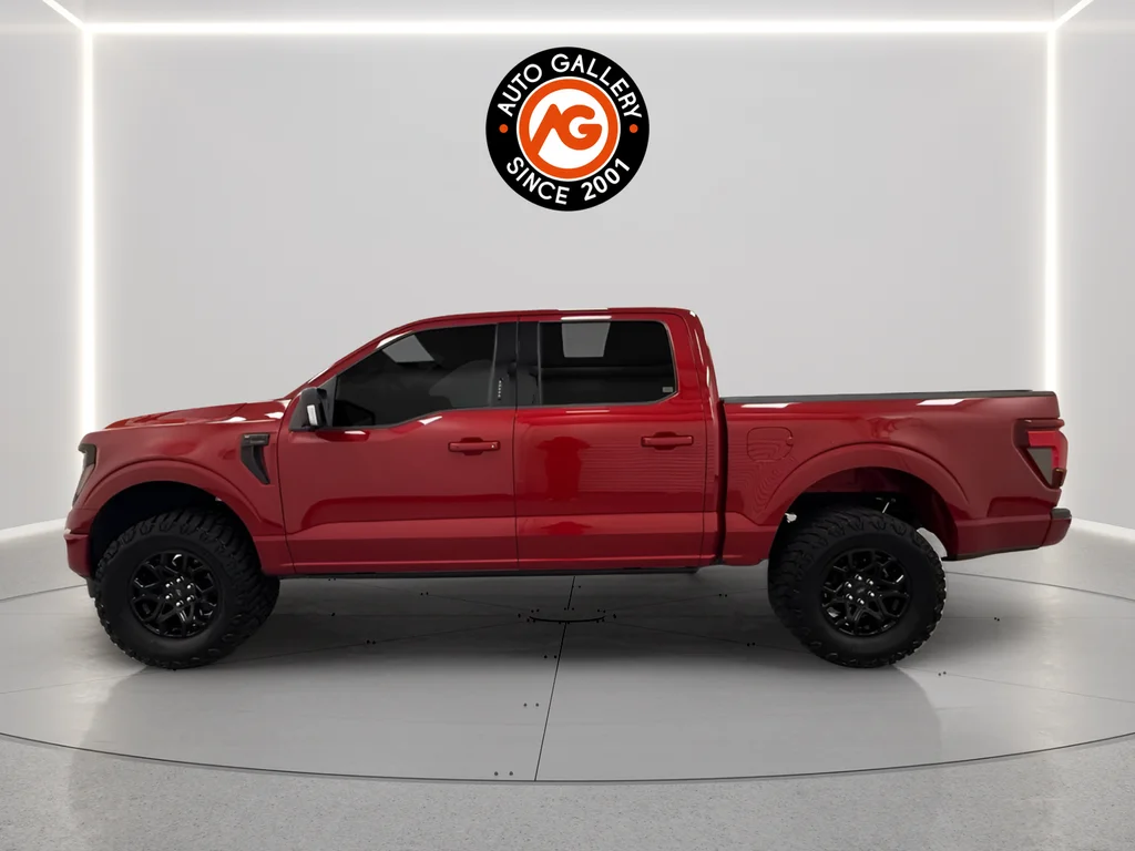 Used 2024 Red Ford XLT image 7