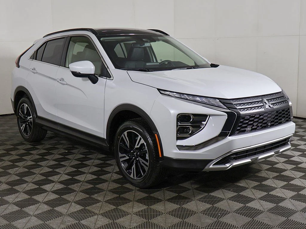 New 2026 White Mitsubishi SE image 54