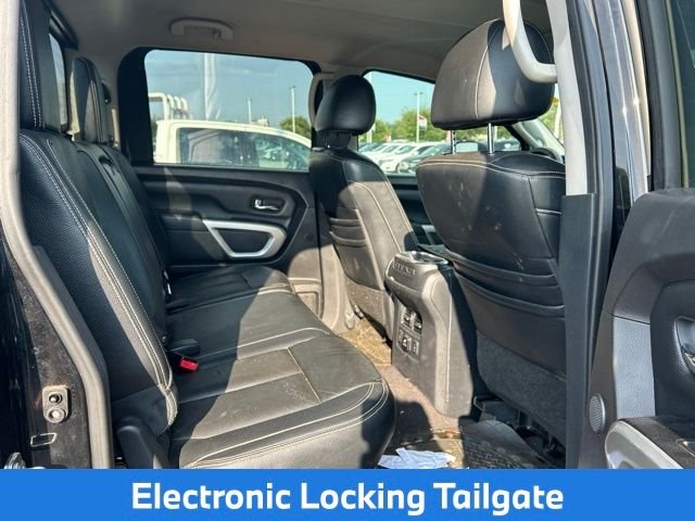 Used 2017 Black Nissan PRO-4X image 15