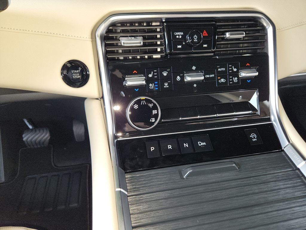 New 2026 Aspen White TriCoat Nissan Platinum image 21