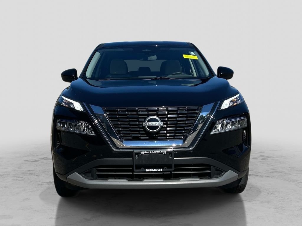 Used 2023 Black Nissan SV image 8