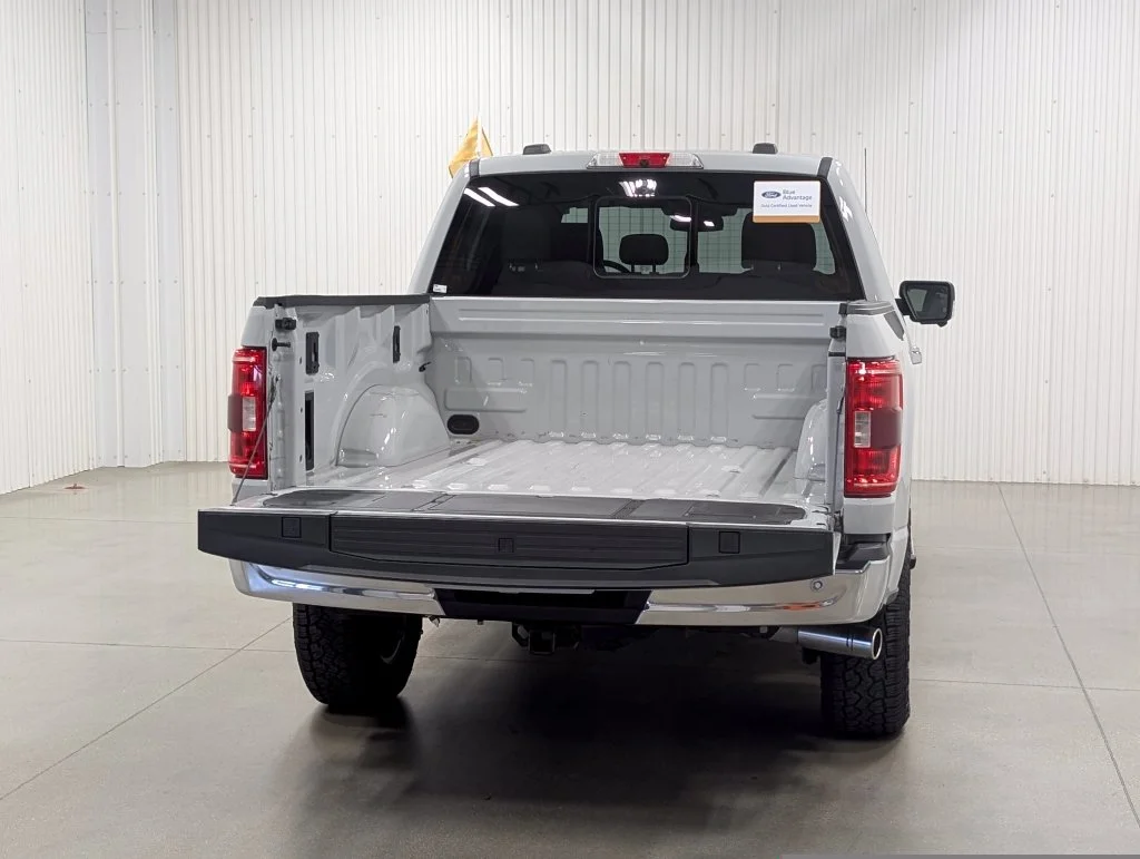 Certified Used 2023 Avalanche Ford XLT image 25