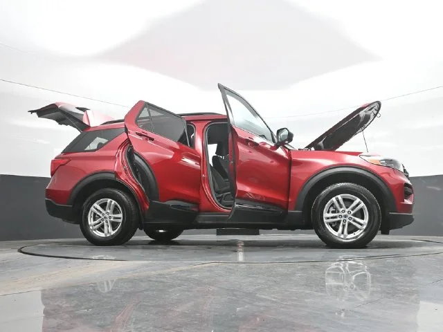 Used 2023 Red Ford XLT image 31