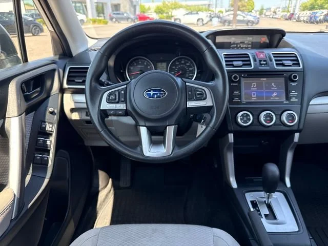Used 2018 Crystal White Pearl Subaru 2.5i image 17