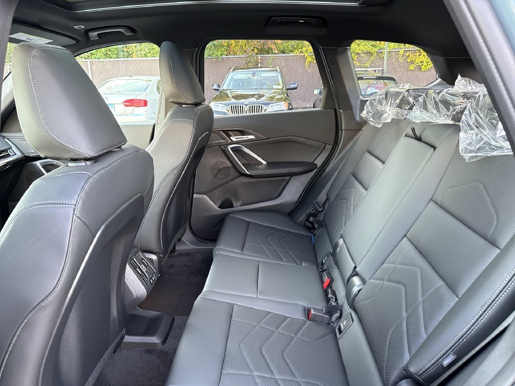 New 2027 Green BMW xDrive28i image 23