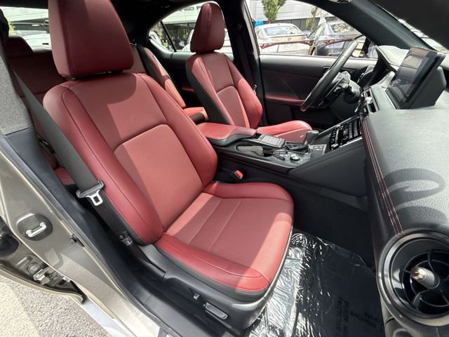 2023 Lexus IS 300 - Photo 26