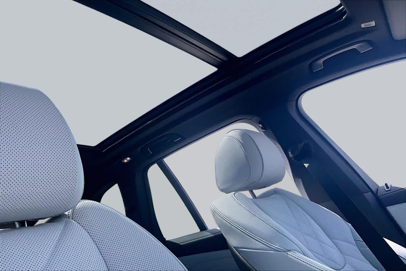 Used 2026 Skyscraper Grey Metallic BMW xDrive50e image 13