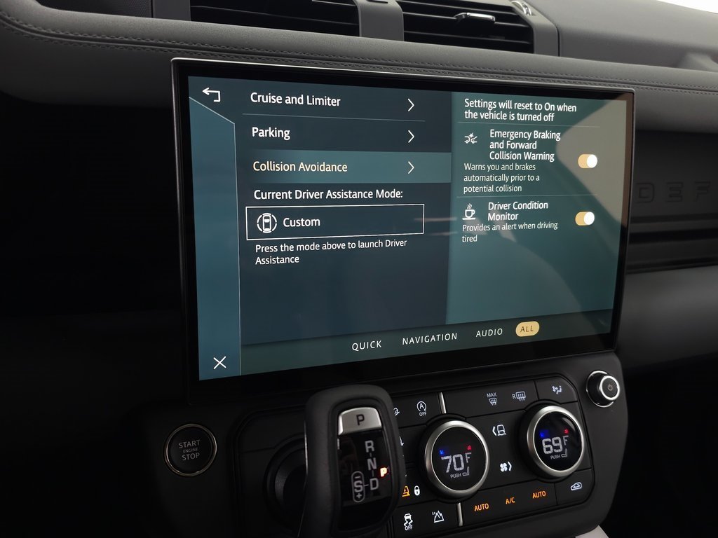 2026 LAND ROVER DEFENDER - Image 24