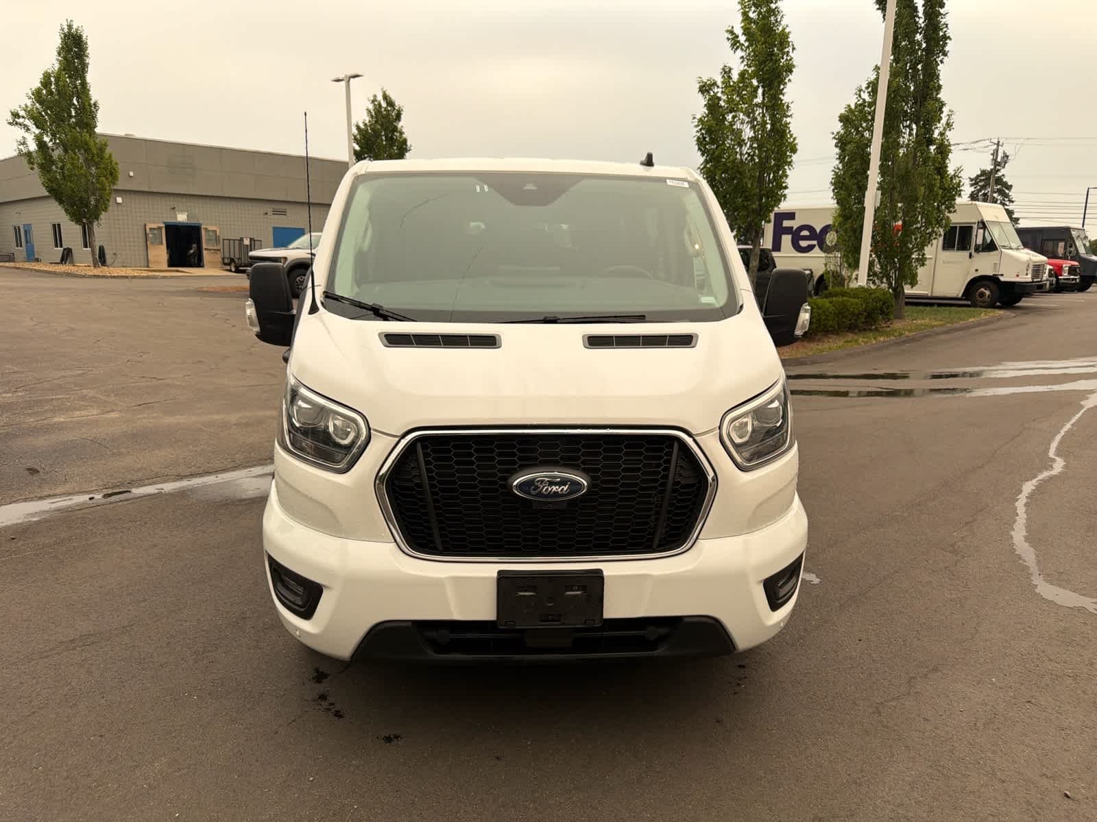 Used 2023 Oxford White Ford XLT image 2