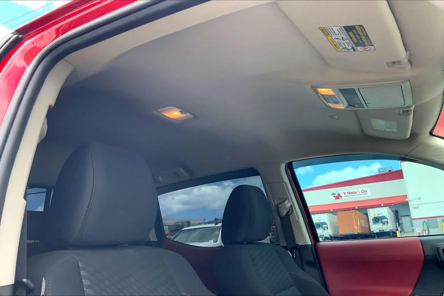 Used 2023  Toyota SR5 image 30