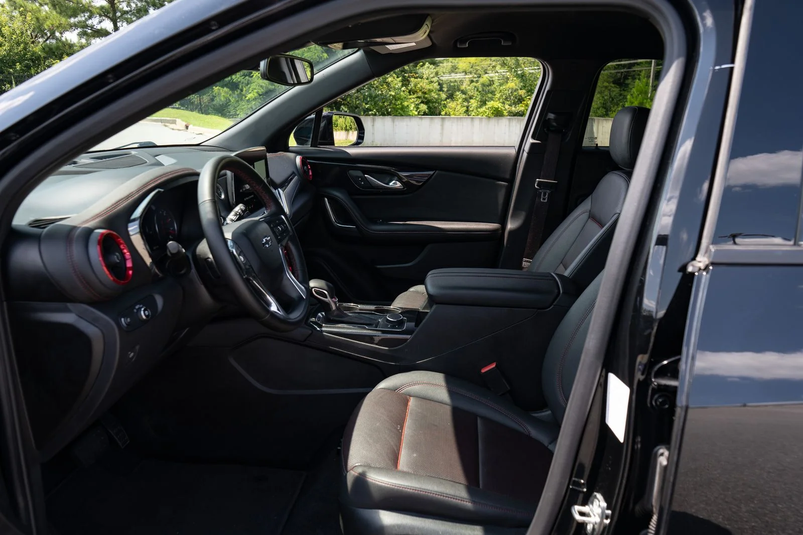 Used 2025 Black Chevrolet RS image 14
