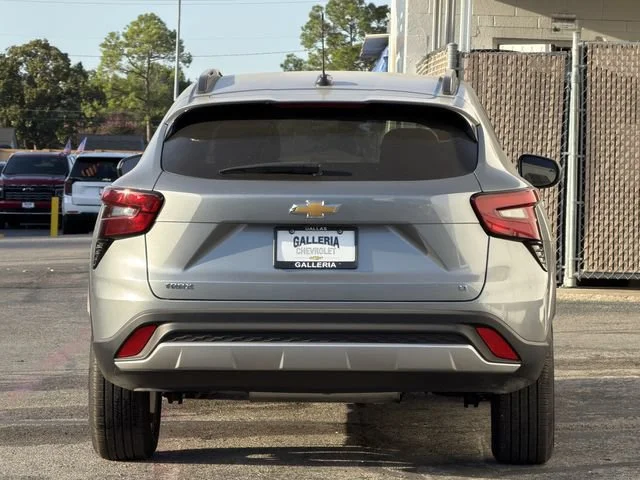 2026 Chevrolet Trax LT - Photo 6