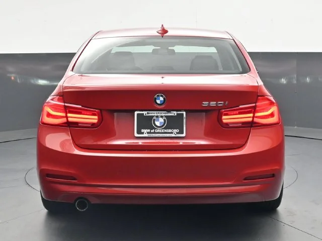 Used 2018 Red BMW 320i image 6
